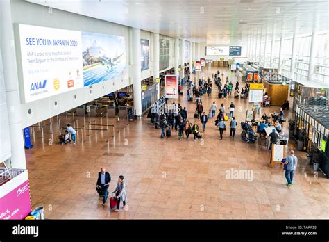 brussels airport checkout.